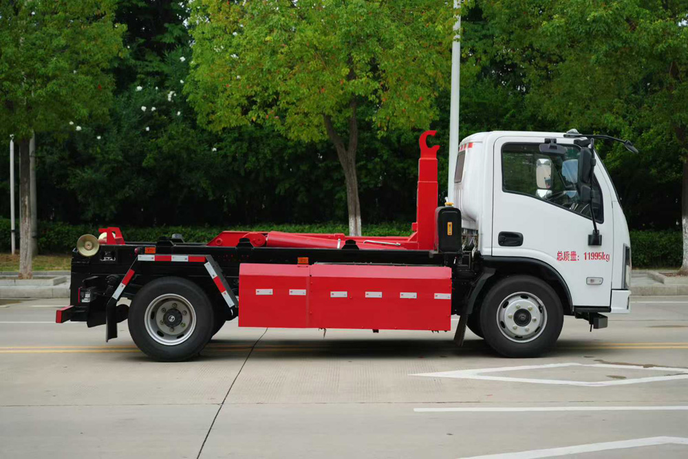 陜汽智云141度純電動(dòng)車廂可卸式垃圾車勾臂垃圾車圖片3