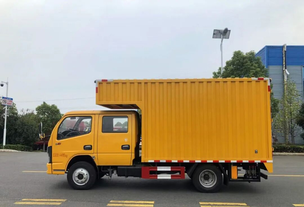 東風(fēng)多利卡藍(lán)牌雙排座檢修車圖片4