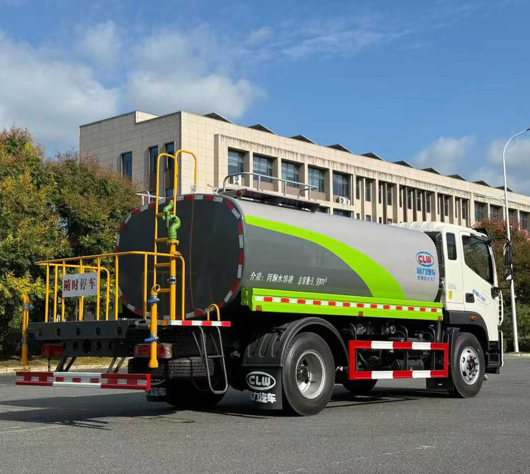 新型優質歐曼10m3綠化灑水車抑塵噴霧車城市道路抑塵消毒車圖片4